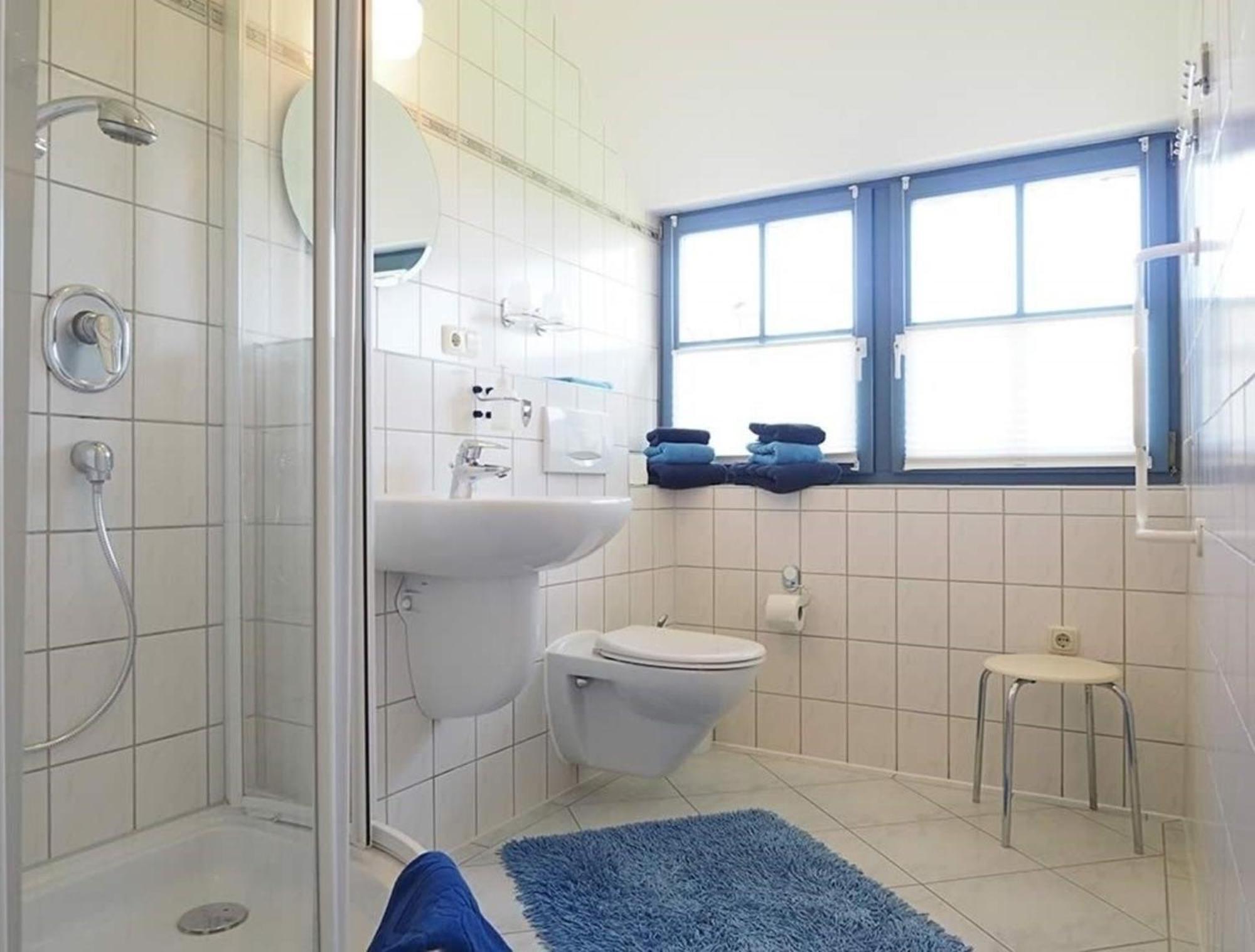Ferienhaus Weinhardt - Whg 2 Цингст Екстериор снимка